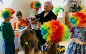 Czwartkowe popołudnie z Seniorami i dziećmi z SP Nojewo (9)