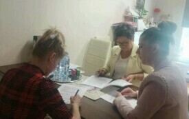 Podpisanie umowy na usługi fryzjerskie 3