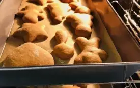 Pieczenie pierniczk&oacute;w z Seniorami (18)