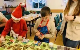 Pieczenie pierniczk&oacute;w z Seniorami (7)
