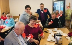 Walentynki w Domu Seniora (12)