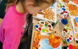 Międzypokoleniowe warsztaty malarskie (9)