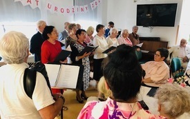 Urodziny u Senior&oacute;w październik 2026 (26)