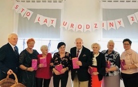Urodziny u Senior&oacute;w październik 2026 (16)