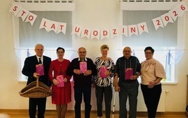 Urodziny u Senior&oacute;w październik 2026 (15)