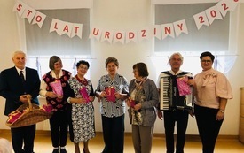 Urodziny u Senior&oacute;w październik 2026 (10)