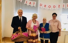 Urodziny u Senior&oacute;w październik 2026 (6)