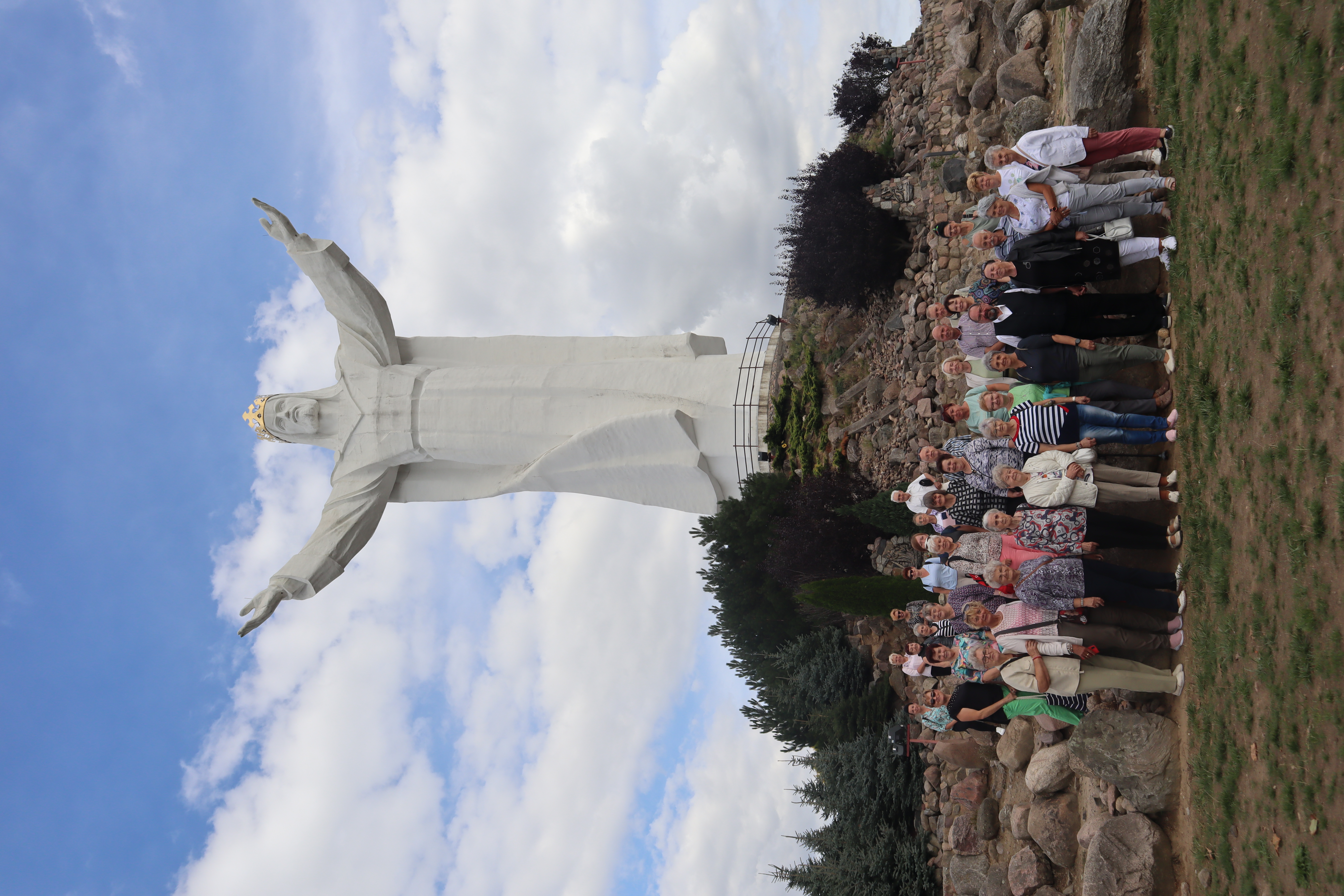 Seniorzy na&nbsp;szlaku pielgrzymkowym