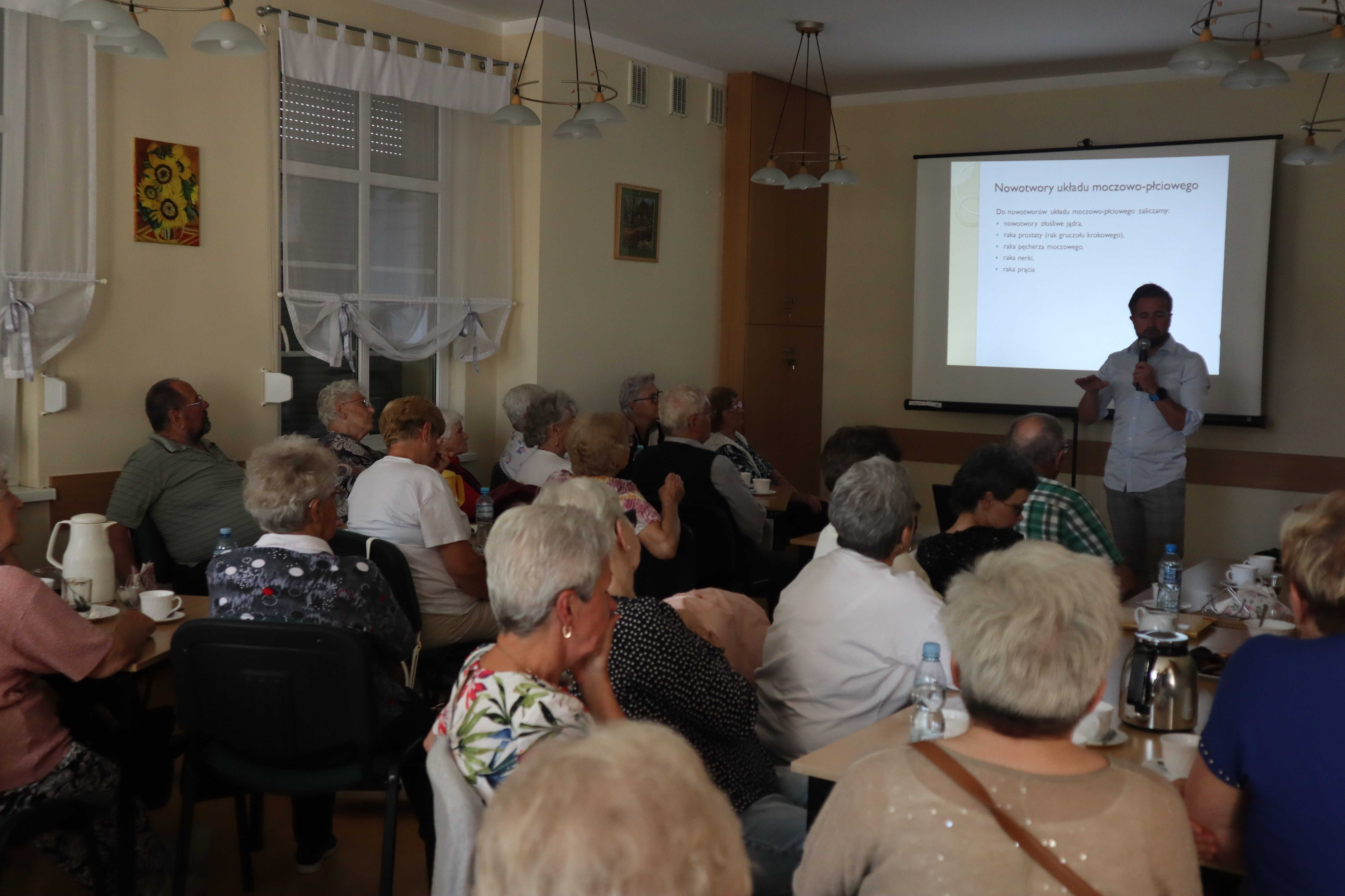 Spotkanie seniorów z urologiem